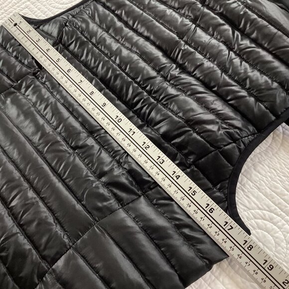 Eddie Bauer Travex EB700 Puffer Down Vest Women's Small Black Full Zip Packable - Picture 9 of 12